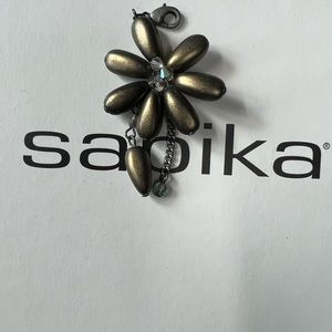 Retired Sabika pendant